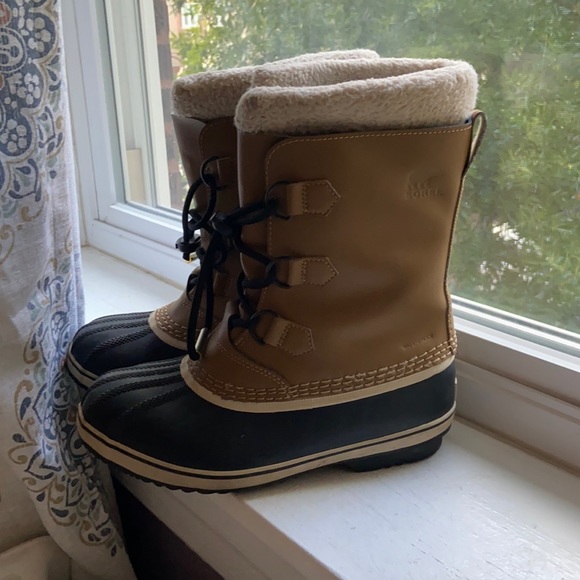 sorel boots poshmark